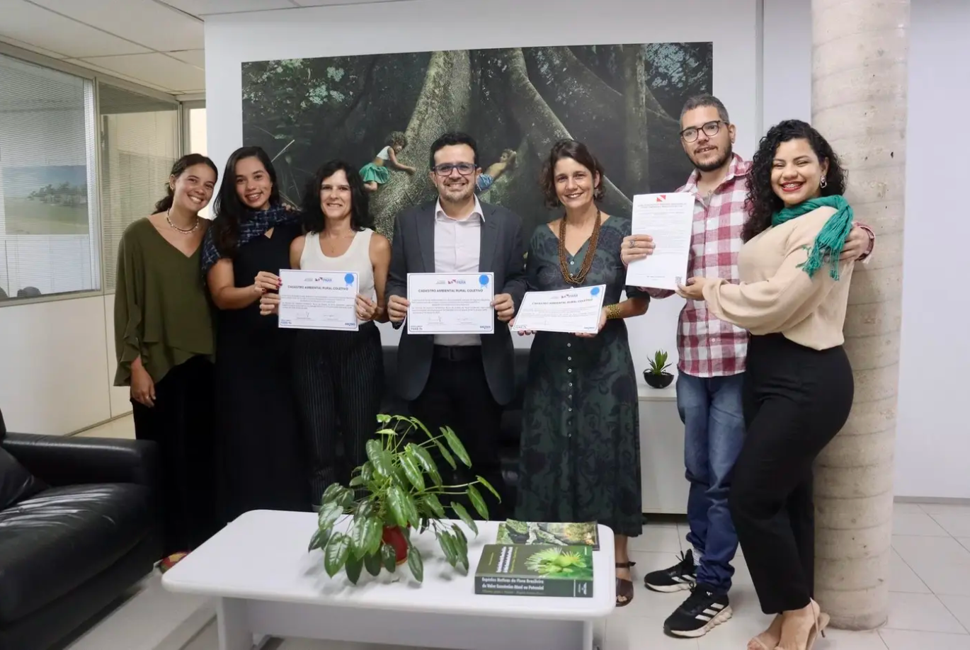 Parceria entre Semas e ICMBio fortalece regularização ambiental de comunidades tradicionais com entrega de recibos do CAR PCT